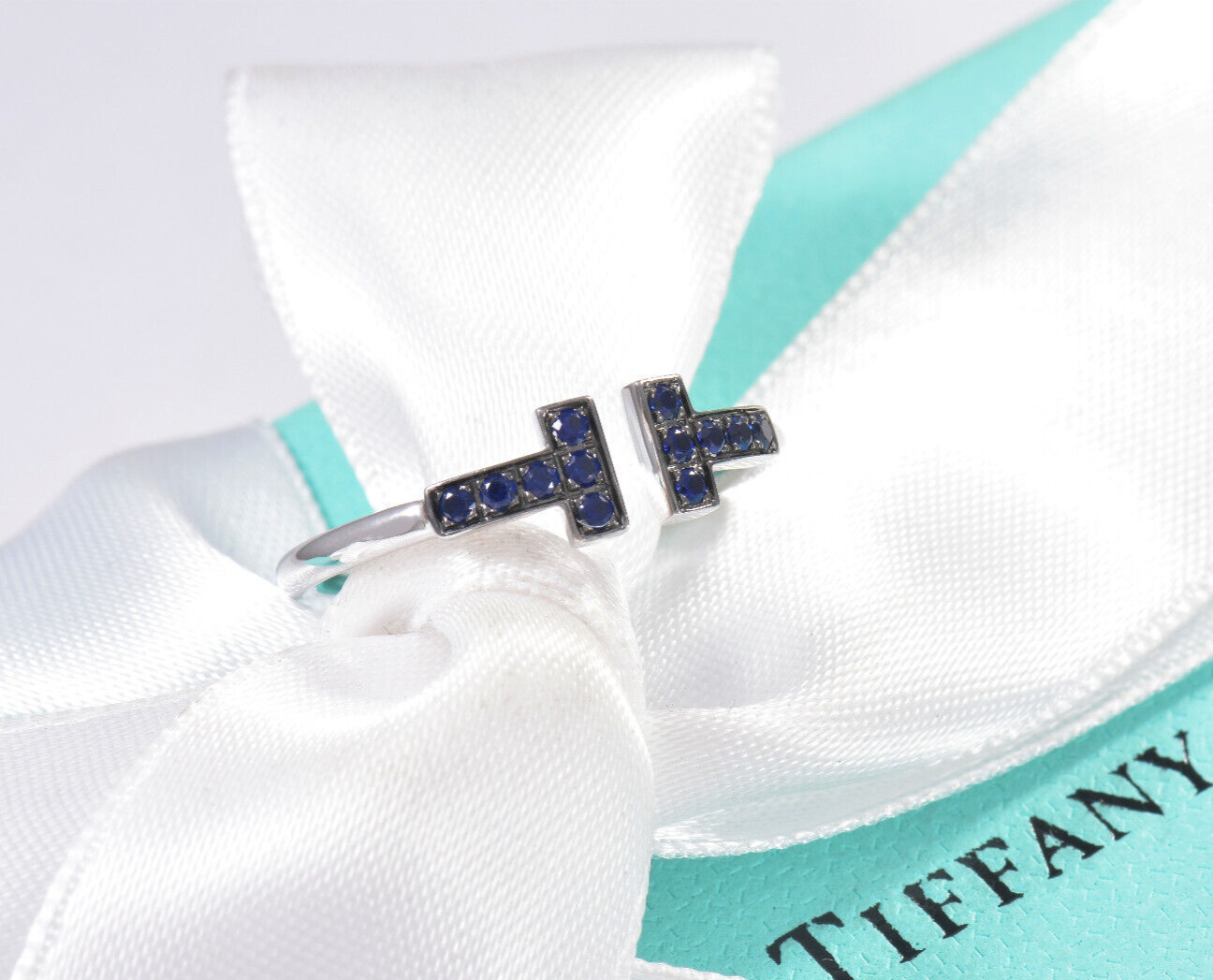 Tiffany & Co Blue Sapphire 18K White Gold T Square Wire Ring Size 8 in Box Pouch