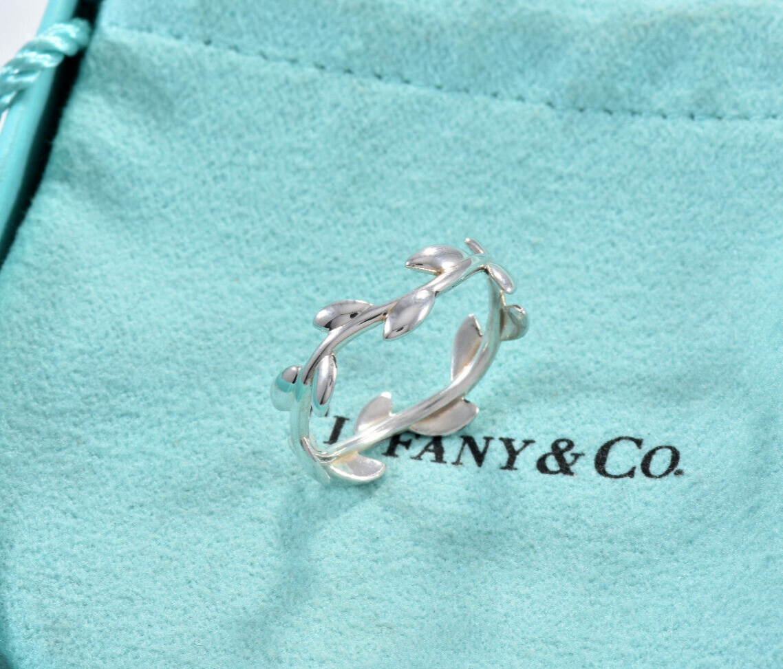 Size 7 Tiffany & Co Silver Paloma Picasso Olive Leaf Narrow Band Ring in Pouch