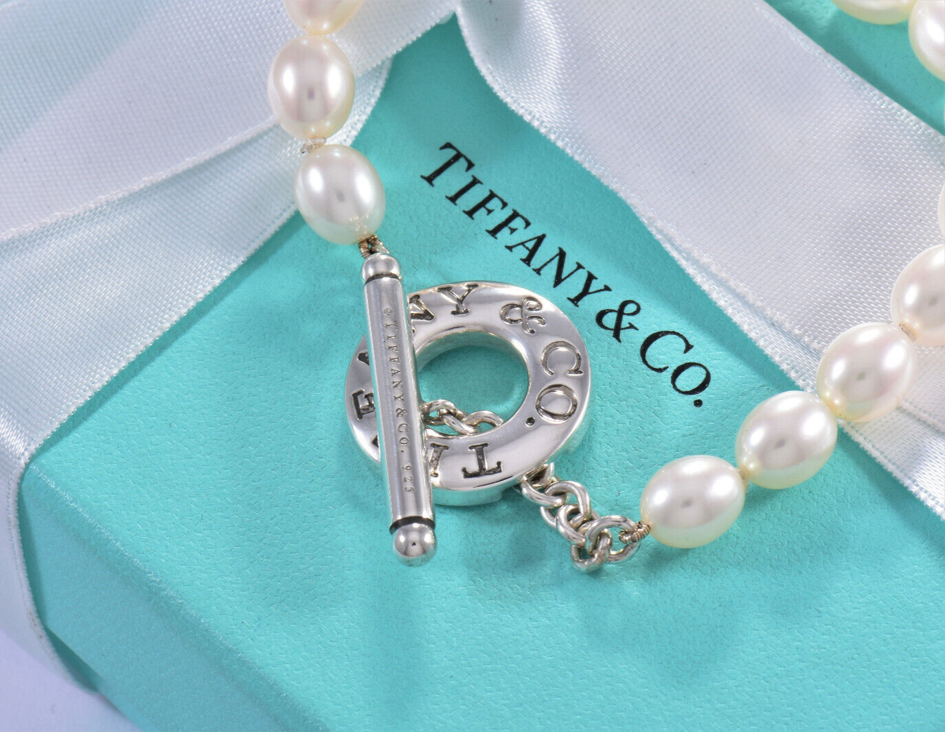 8" Tiffany & Co Sterling Silver 8mm Pearl Bead Toggle Charm Bracelet & Box Pouch