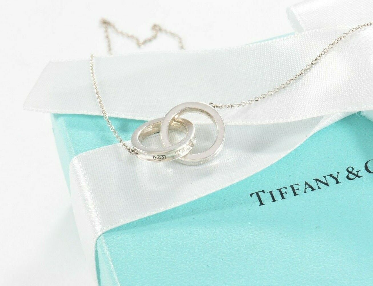 Boxed Tiffany & Co Sterling Silver 1837 Interlocking Circles 16" Necklace Pouch