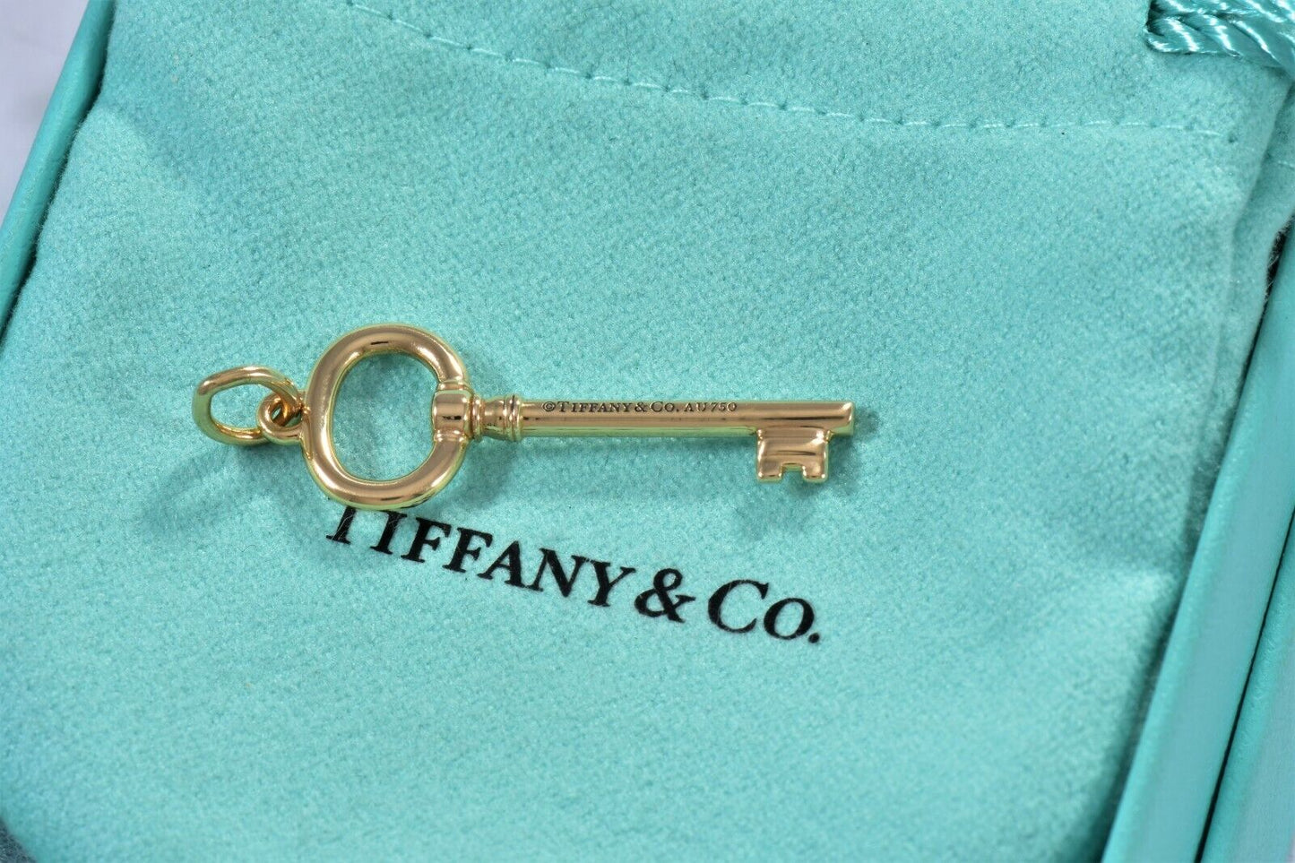 Tiffany & Co 18K Yellow Gold 1.5" Oval Key Charm Pendant for Necklace & Bracelet