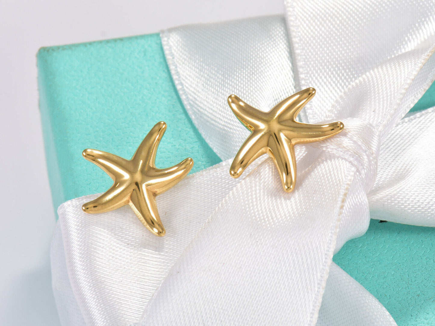 Tiffany & Co 18K Yellow Gold Elsa Peretti Starfish Earrings in Box Pouch Rare