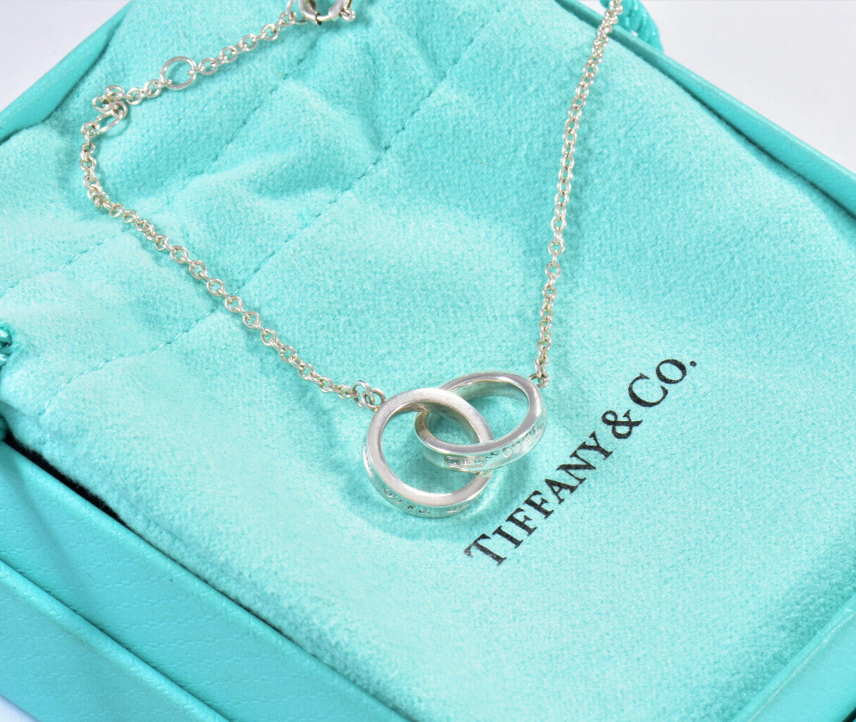 Tiffany & Co Sterling Silver 1837 Interlocking Circles 6" - 7.25" Bracelet Pouch