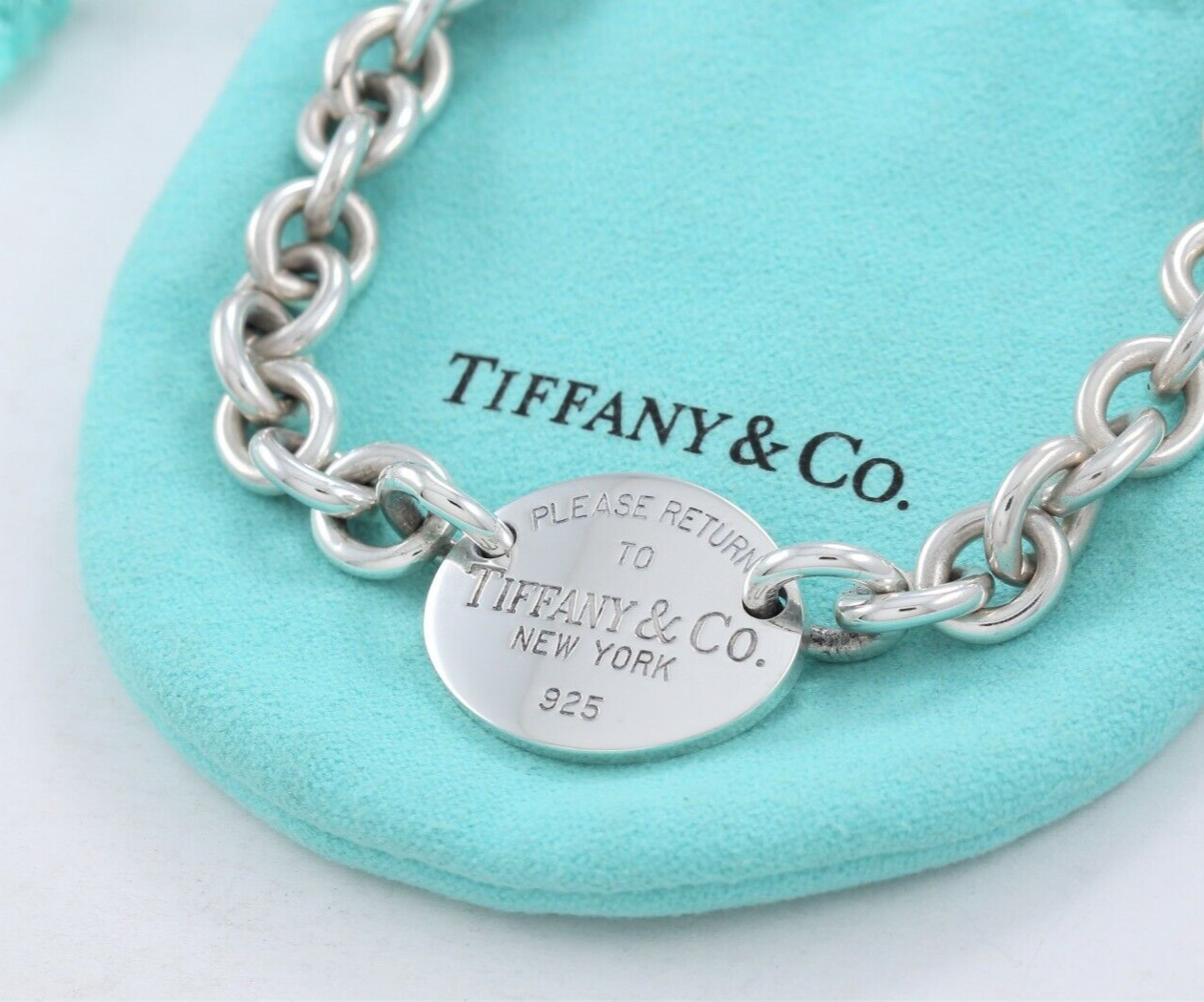 7.75" Please Return To Tiffany & Co Silver Oval Charm Chain Link Bracelet Pouch