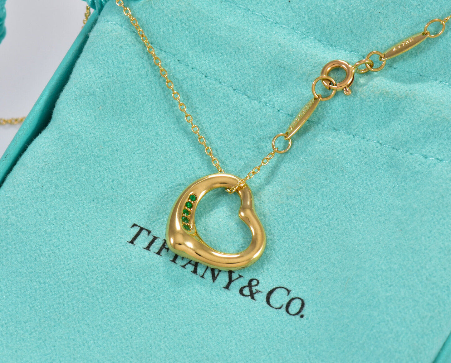 Tiffany & Co Emerald 18K Gold Elsa Peretti Open Heart Pendant 19.25" Necklace