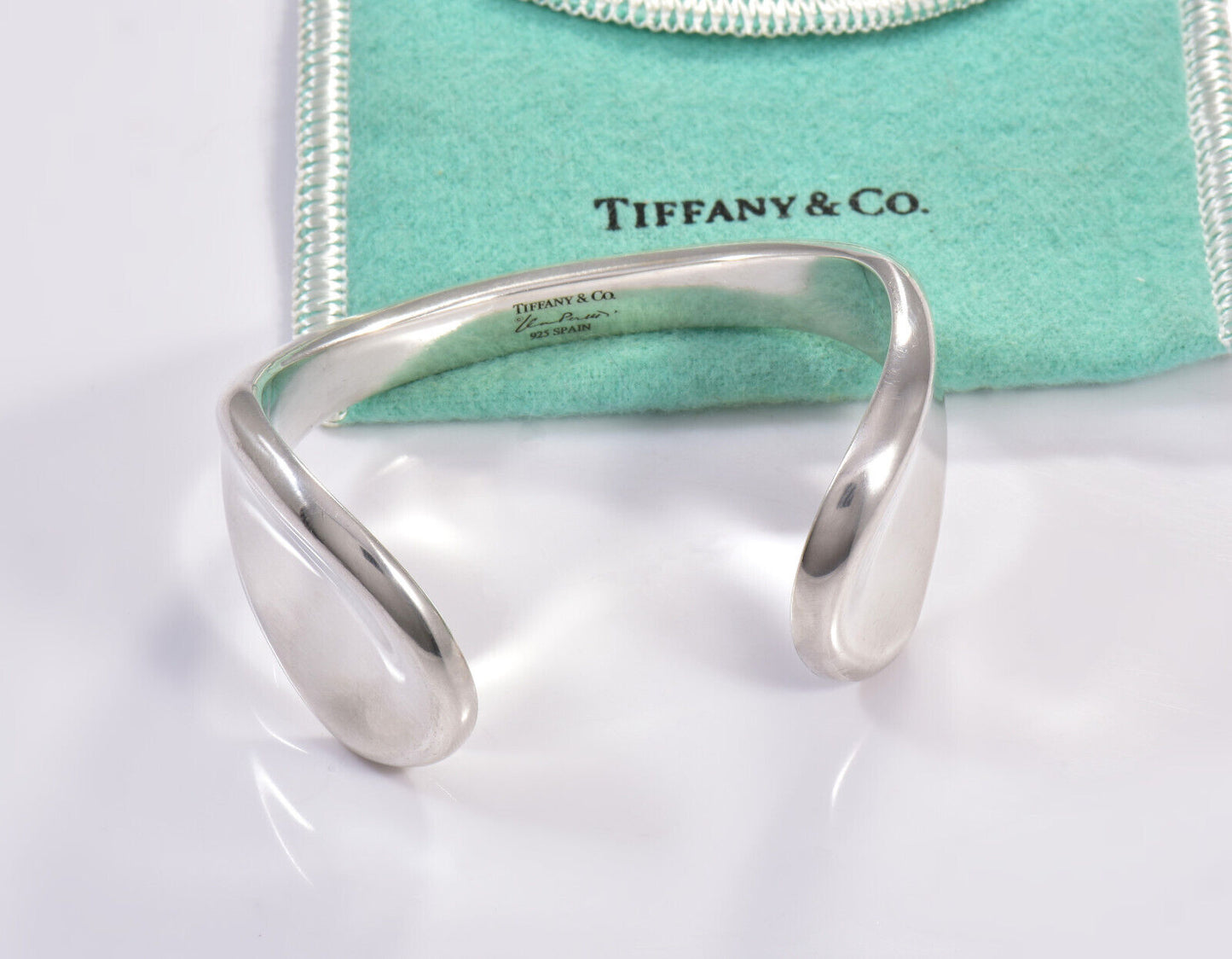 6" Tiffany & Co Silver Elsa Peretti Thumbprint Cuff Bracelet in Box Pouch Bone