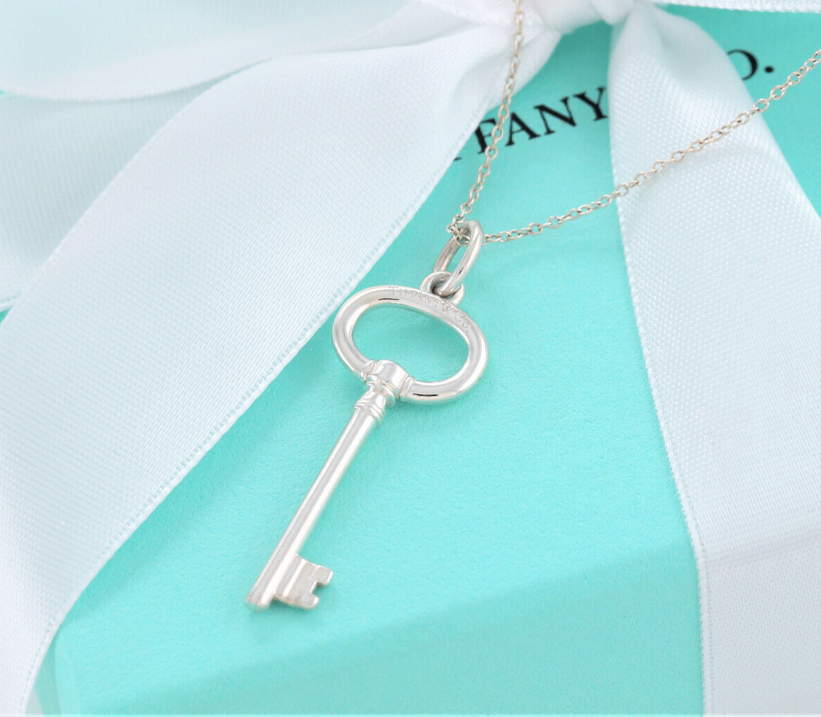 Tiffany & Co Sterling Silver 1.5" Oval Key Pendant 18.25" Chain Necklace in Box