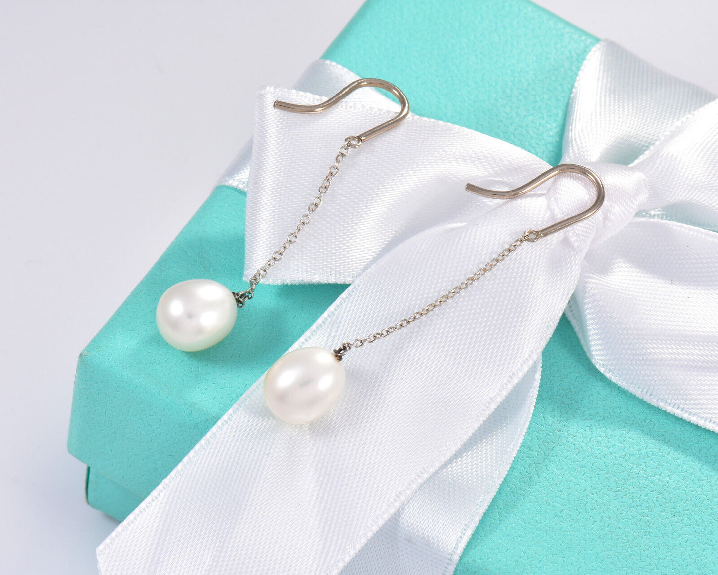 Tiffany & Co Silver Elsa Peretti Pearls By Yard Chain Earrings Box Pouch Ribbon