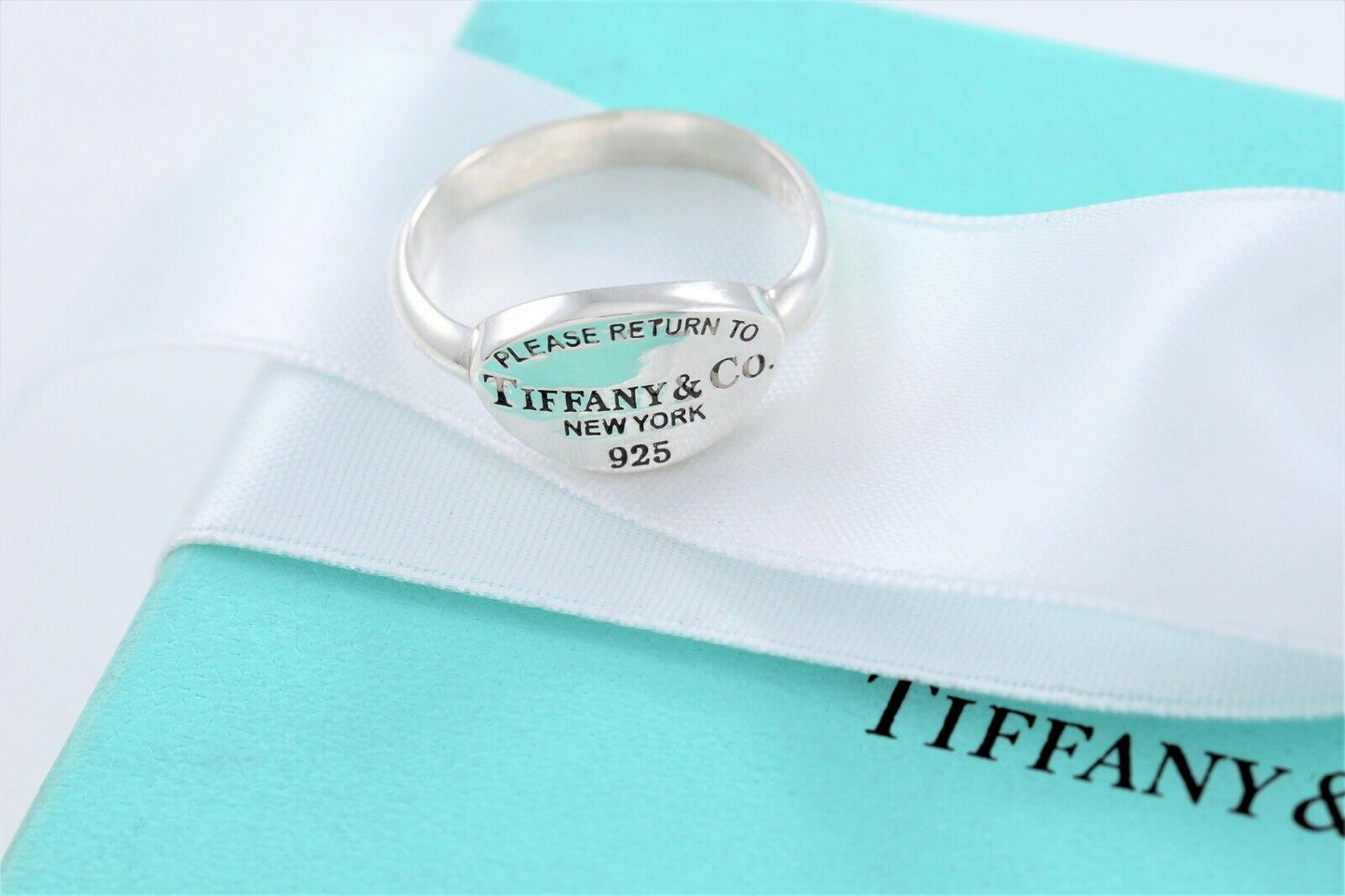 Size 8 Please Return To Tiffany & Co Silver Oval Signet Band Ring in Pouch Rare