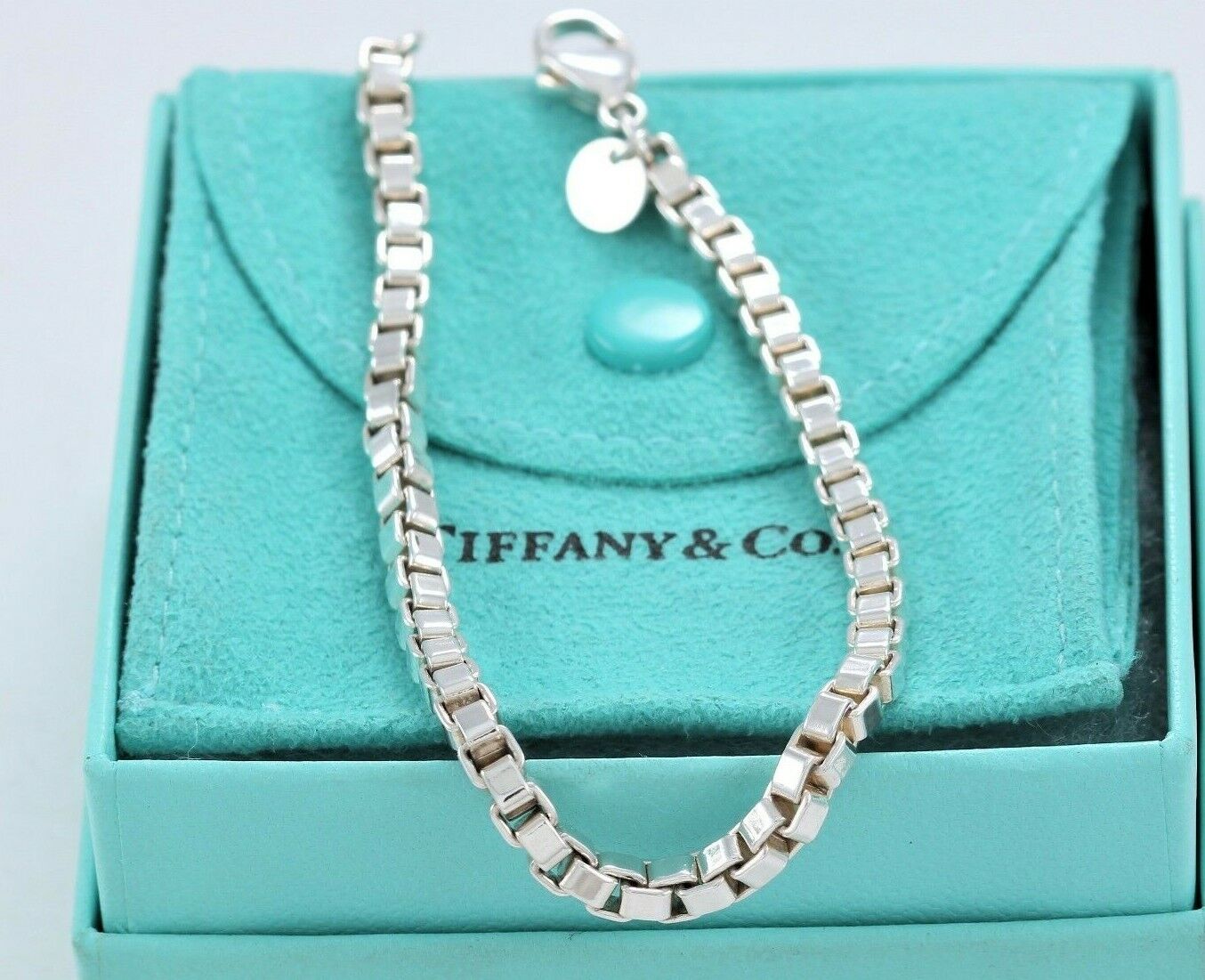 Tiffany & Co Sterling Silver Classic Venetian Link Bracelet 7.75" Chain in Pouch