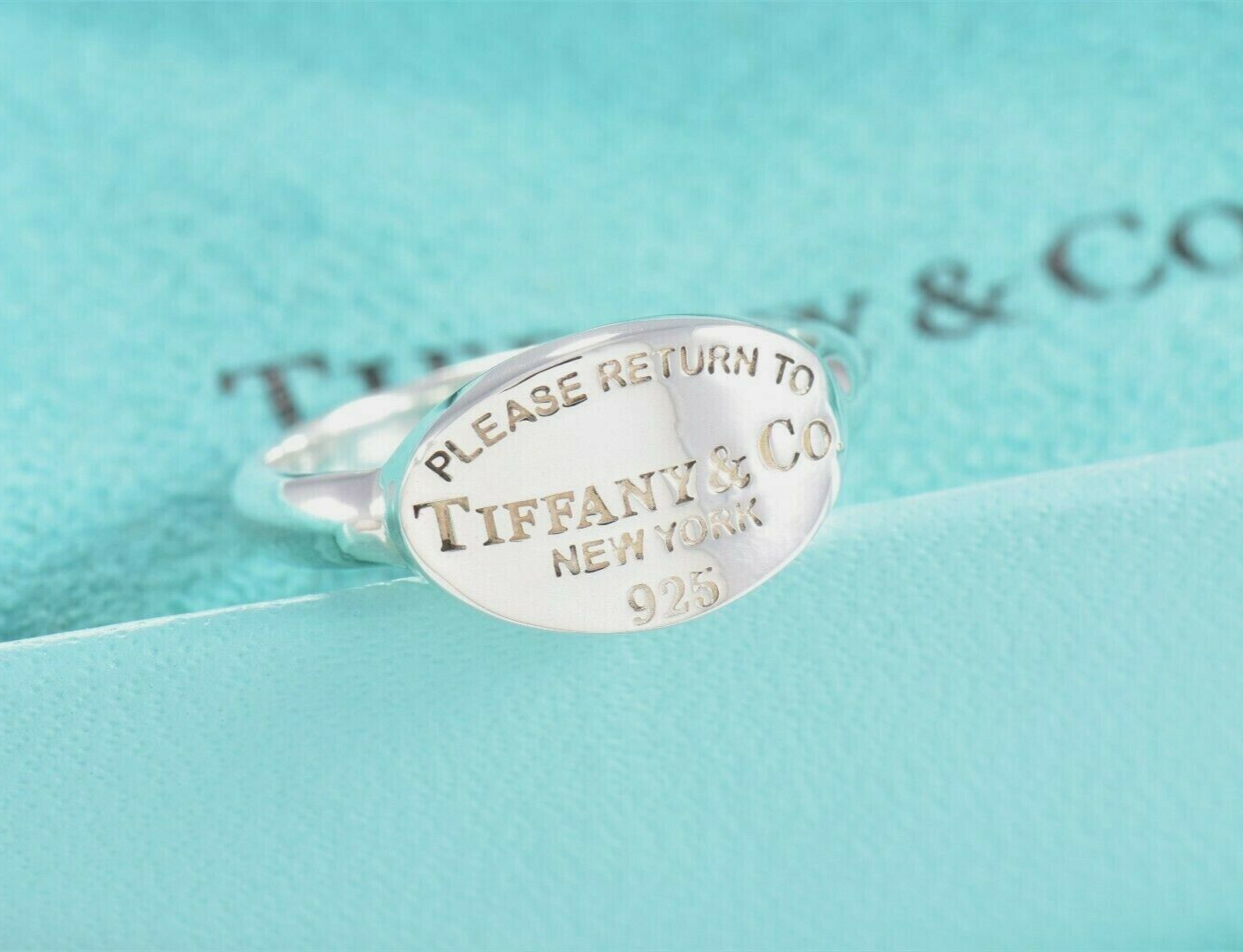 Size 5.5 Please Return To Tiffany & Co Silver Oval Signet Band Ring & Pouch Rare