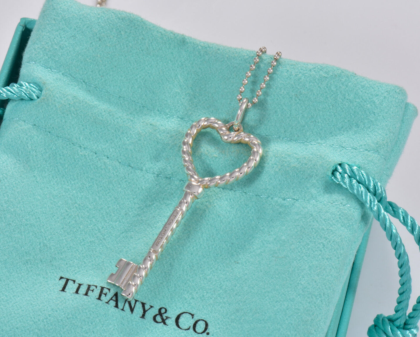 20" Tiffany & Co Silver Large 2" Heart Rope Twist Key Pendant Bead Necklace Rare