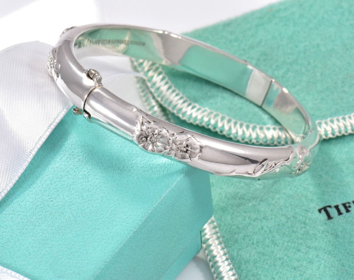 Tiffany & Co Silver Rose Flower Bangle Hinged Bracelet in Box Pouch Ribbon Rare