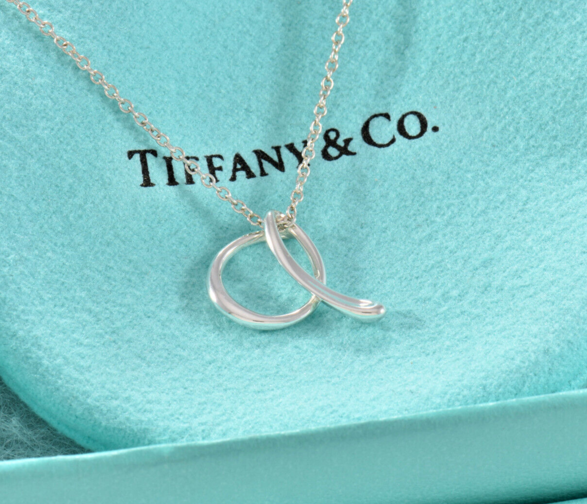 Tiffany & Co Silver Elsa Peretti Large Alphabet Letter A Necklace in Box Pouch