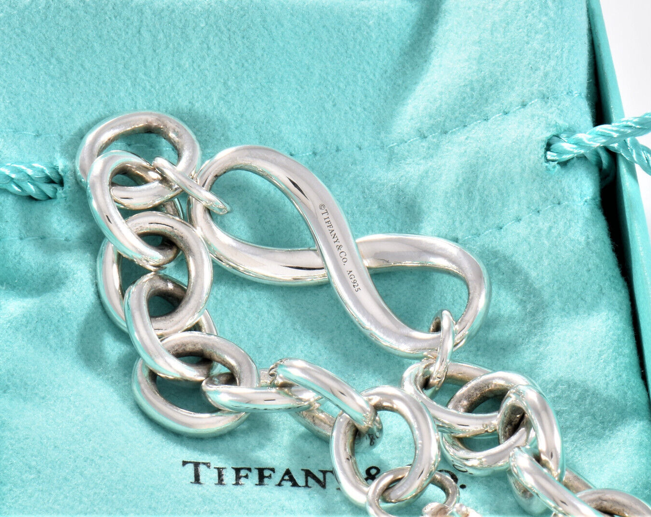 Tiffany & Co Silver Heavy Infinity Large Chain Link Bracelet 7.75" in Box Pouch