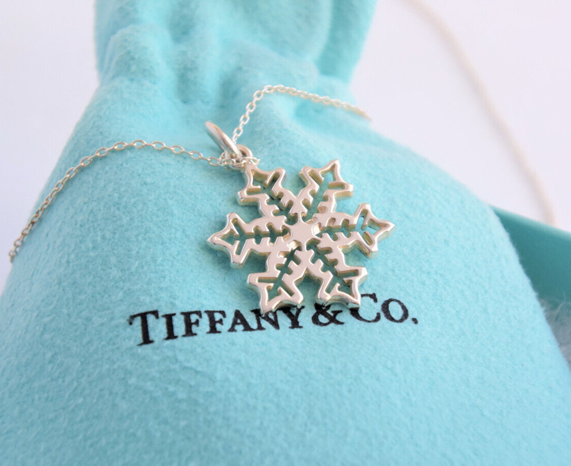 Tiffany & Co Sterling Silver Snowflake Pendant 16.25" Necklace in Box Pouch Rare