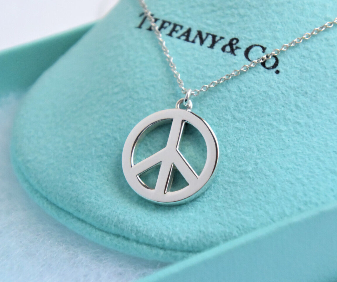 20.75" Tiffany & Co Silver Large 1" Peace Pendant Necklace in Box Pouch Rare