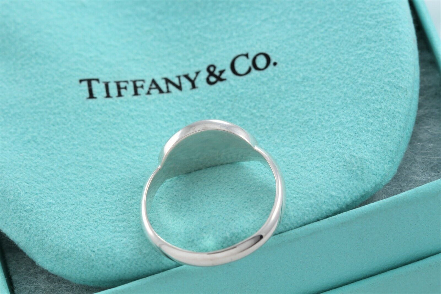 Size 8 Please Return To Tiffany & Co Silver Oval Signet Band Ring in Pouch Rare