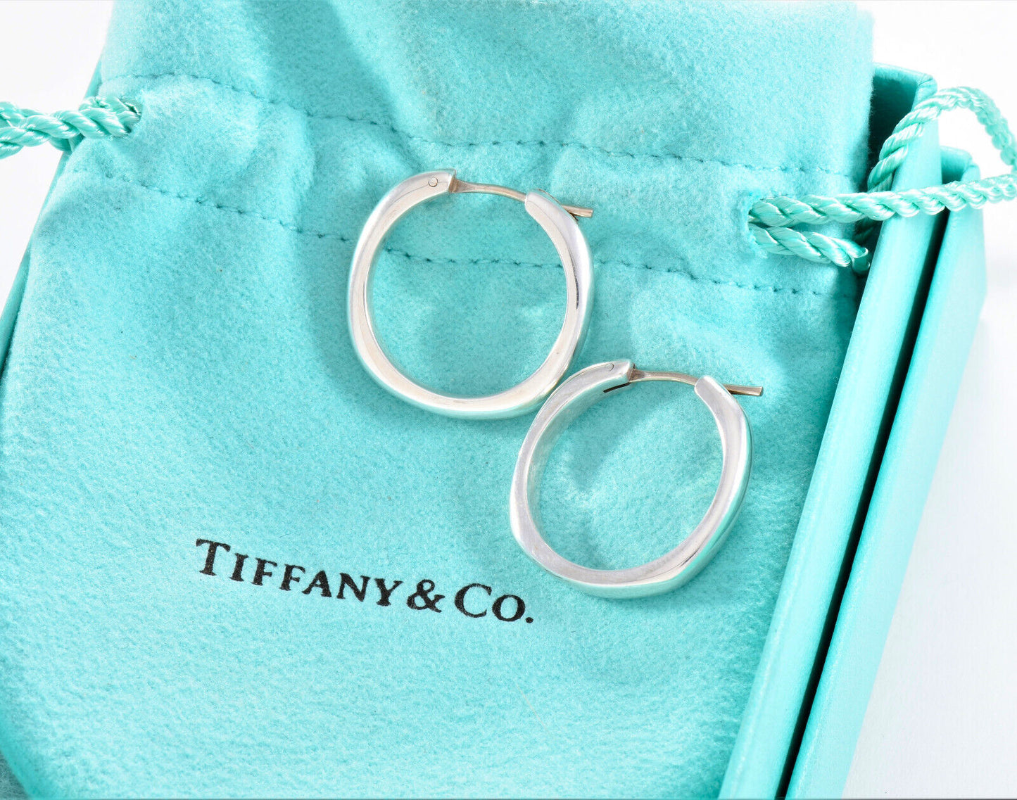 Tiffany & Co Silver Large 21mm Square Cushion Hoop Earrings in Box Pouch Ribbon