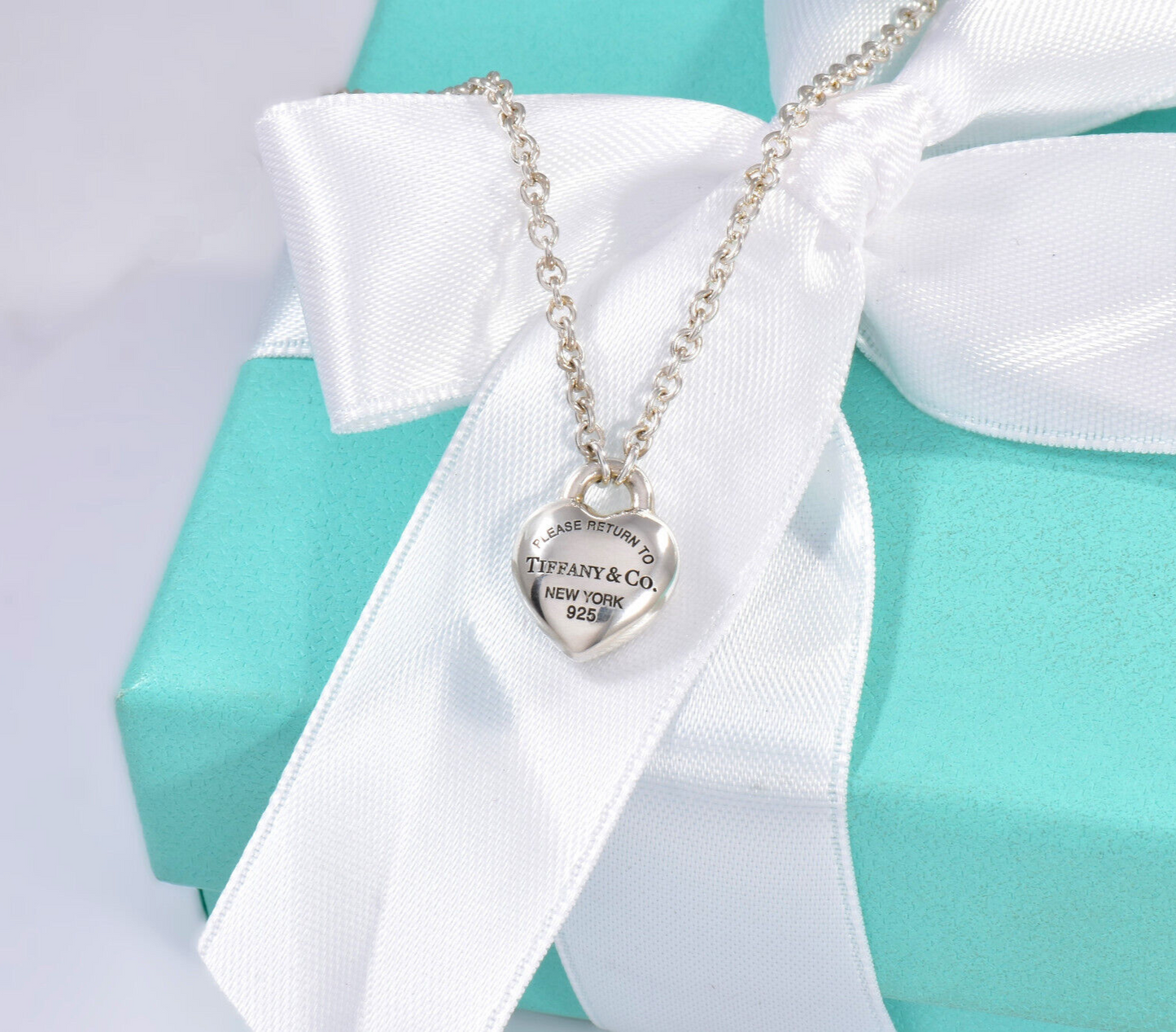 Please Return Tiffany & Co Silver Full Heart Pendant Necklace Puff Lock in Box