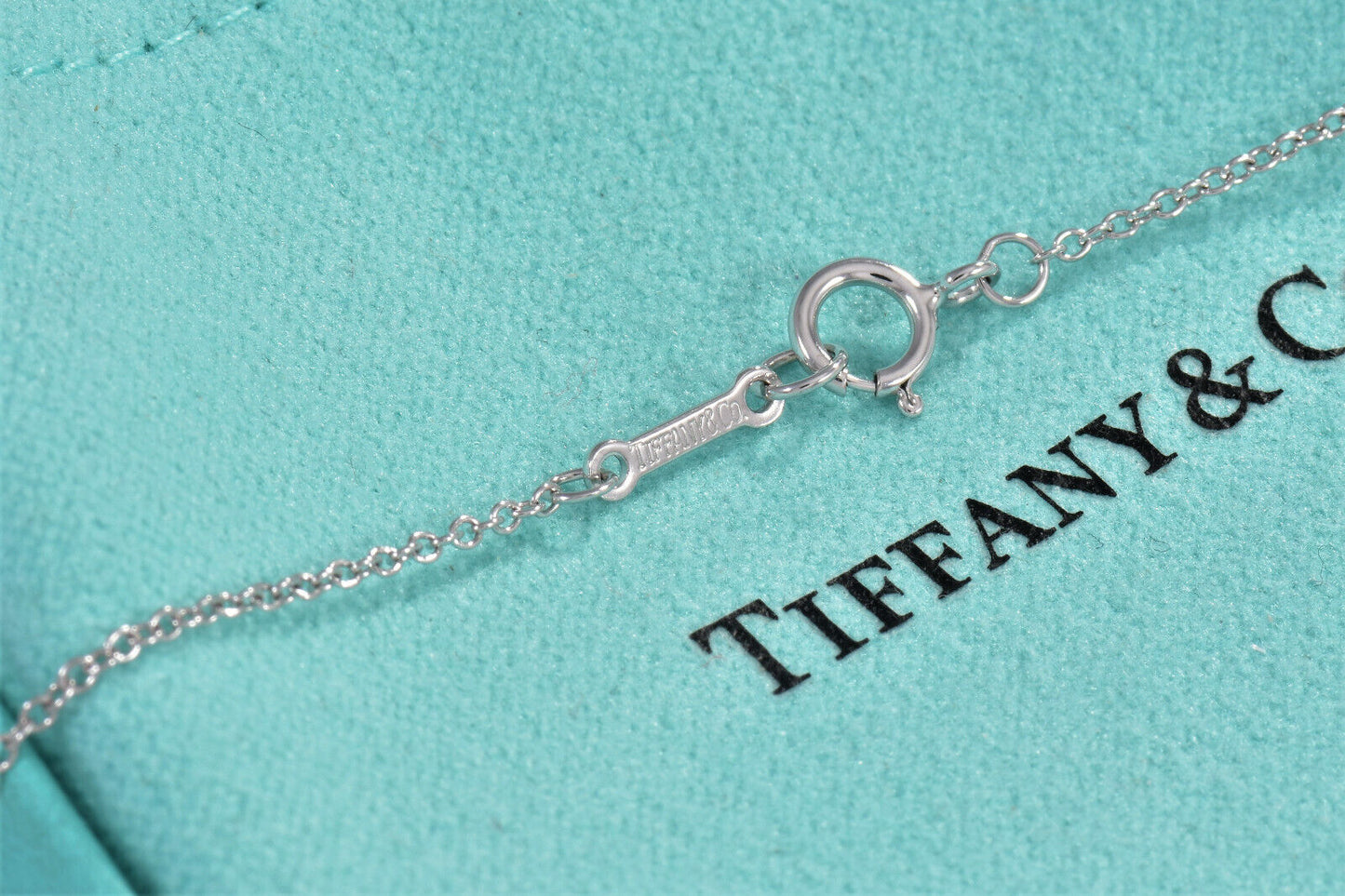 Tiffany & Co Diamond 18K White Gold Picasso Infinity Loving Heart 17" Necklace