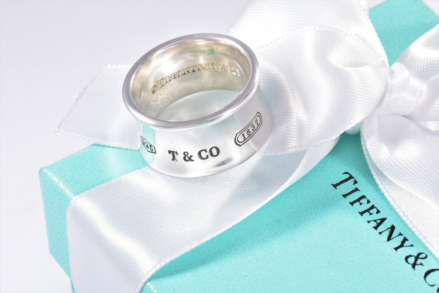 Tiffany & Co Sterling Silver 1837 Wide Concave Band Size 6 Ring in Box Pouch