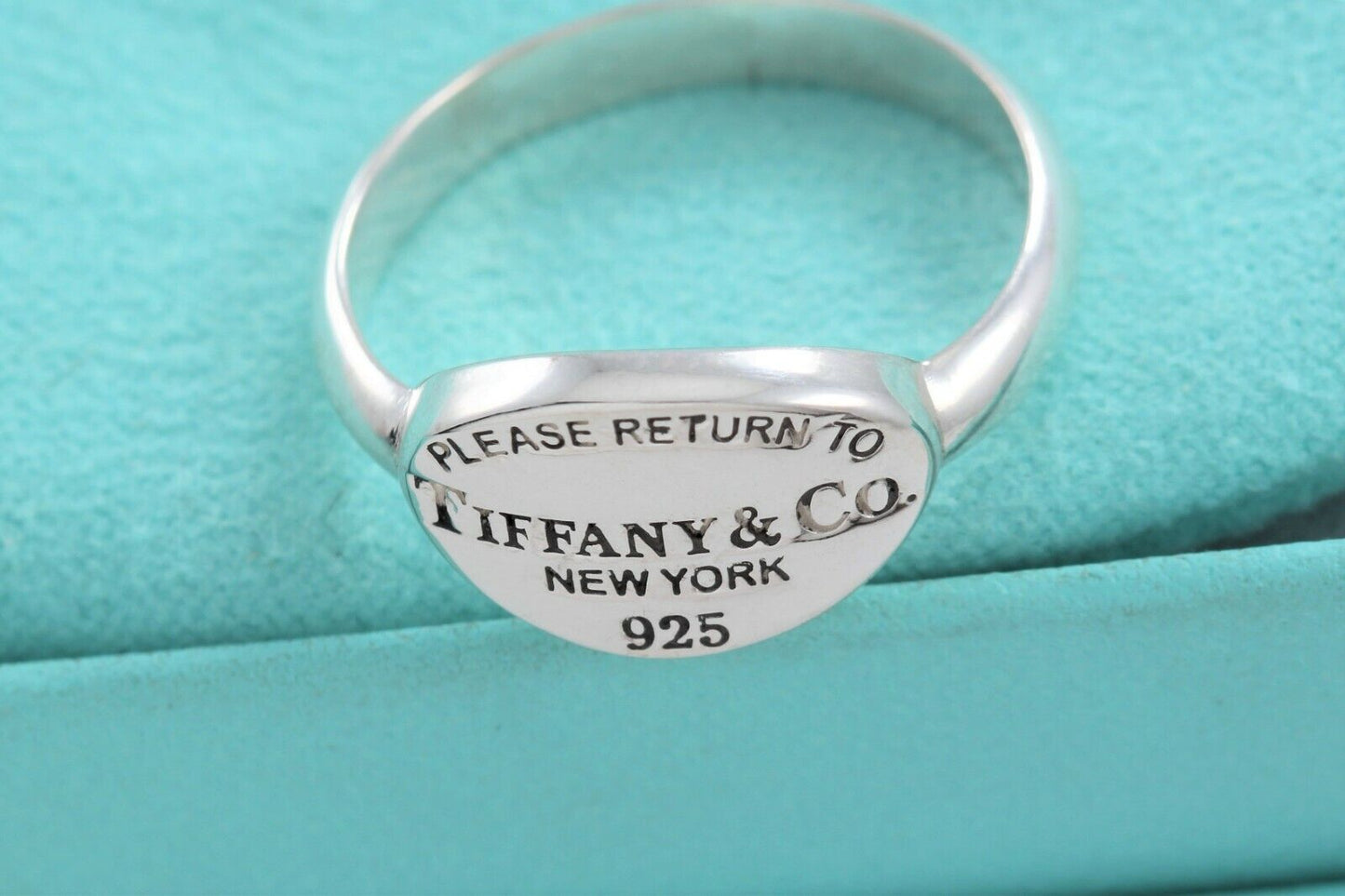 Size 8 Please Return To Tiffany & Co Silver Oval Signet Band Ring in Pouch Rare