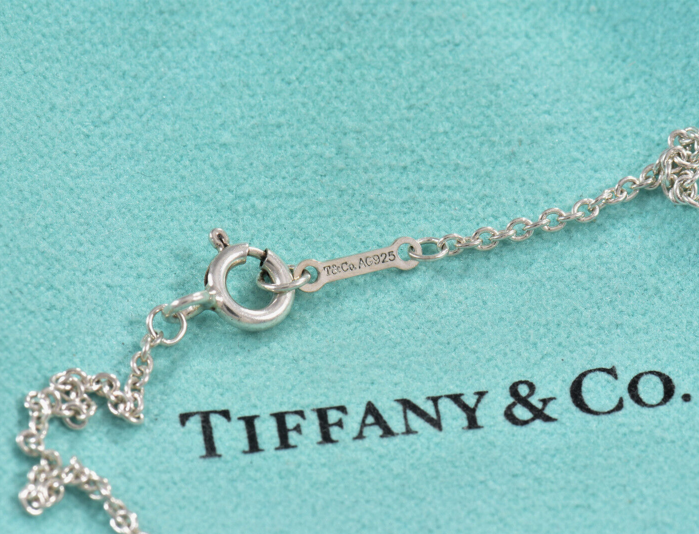 Tiffany & Co Paloma Picasso Thin Tenderness Cross Heart Pendant Necklace in Box