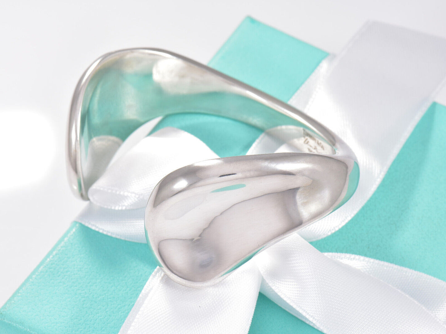 Tiffany & Co Silver Elsa Peretti Thumbprint Cuff Bracelet in Box Pouch Love Bone