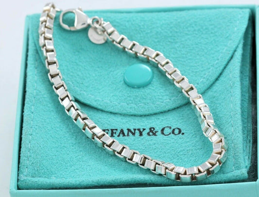 Tiffany & Co Sterling Silver Classic Venetian Link Bracelet 7.75" Chain in Pouch