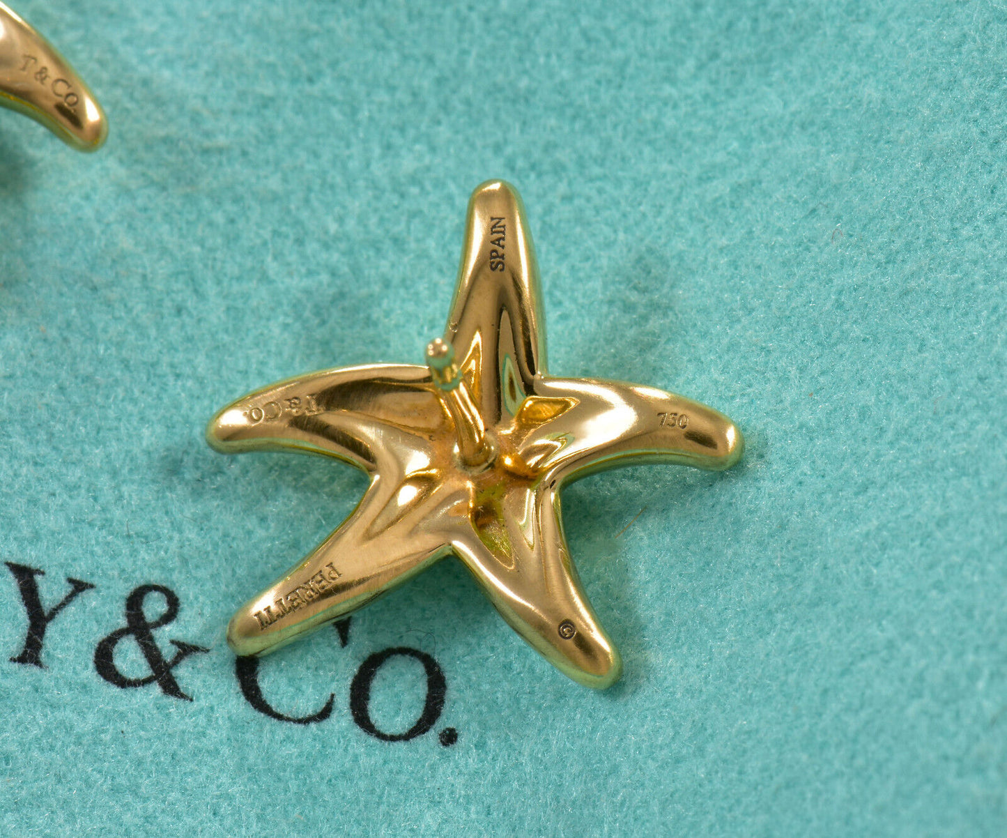 Tiffany & Co 18K Yellow Gold Elsa Peretti Starfish Earrings in Box Pouch Rare