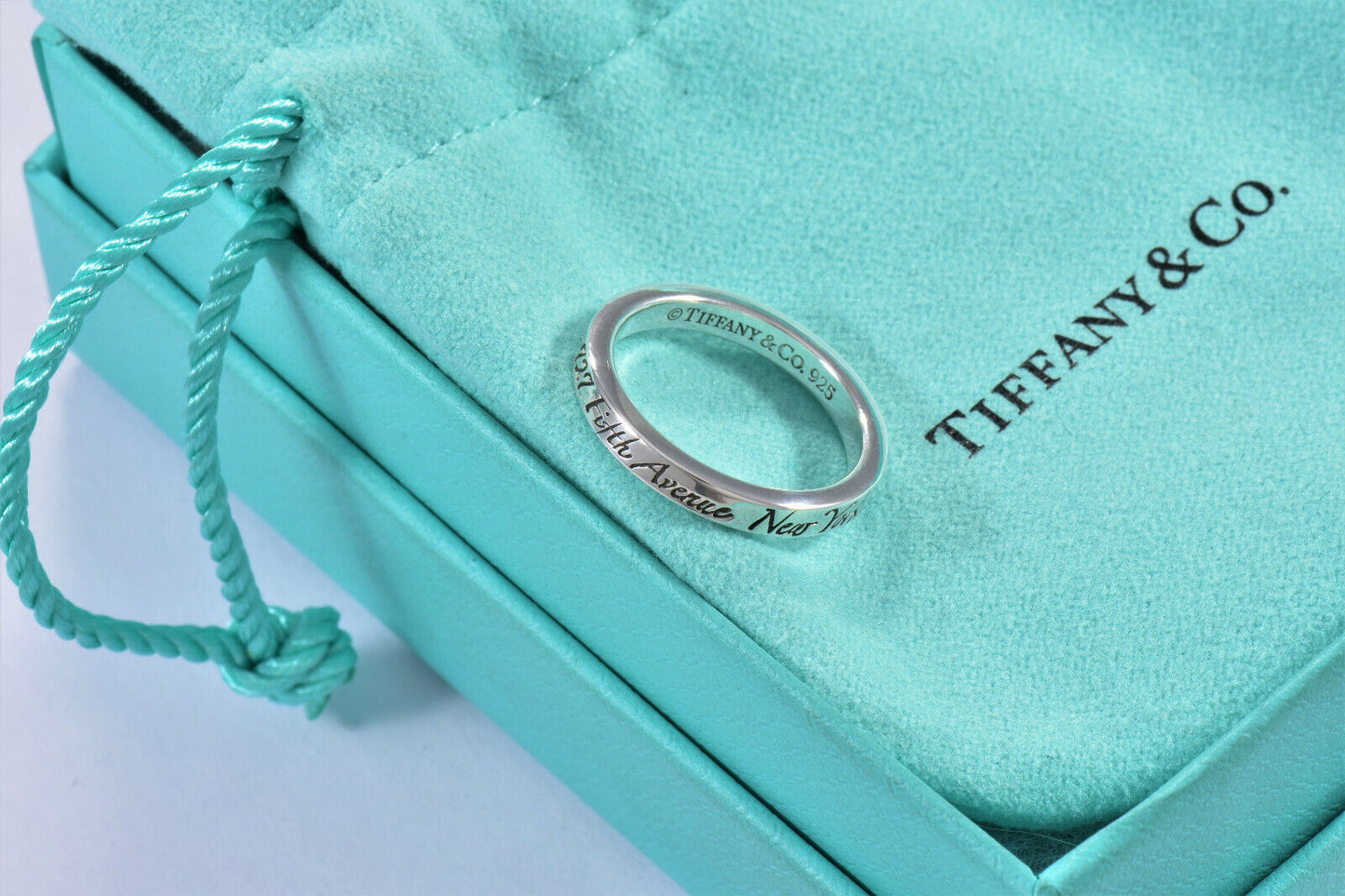 Tiffany & Co Silver Fifth Avenue Address Notes Narrow Band Ring Size 8 in Pouch