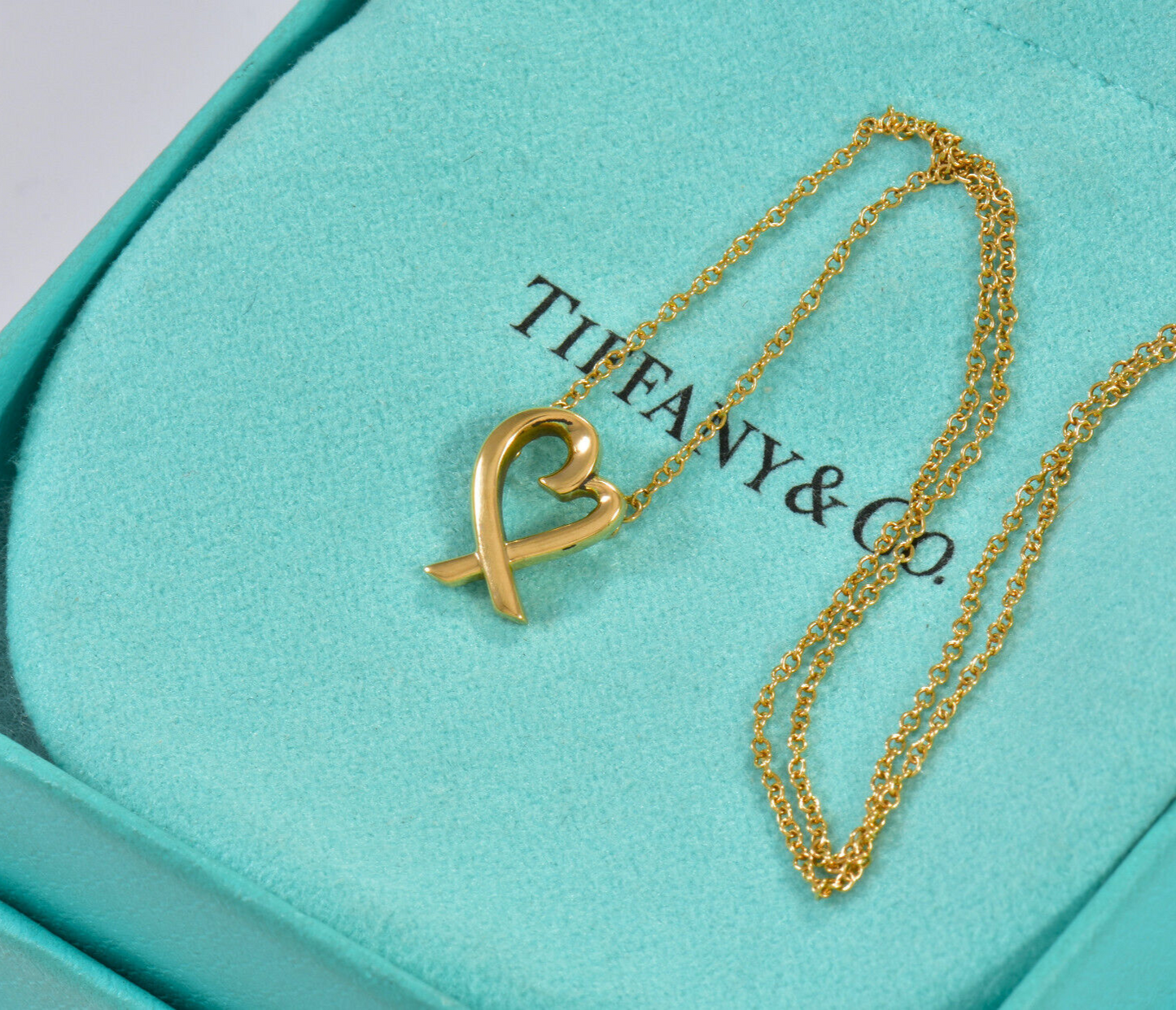 Tiffany & Co 18K Gold Paloma Picasso Loving Heart Pendant 17" Necklace in Box