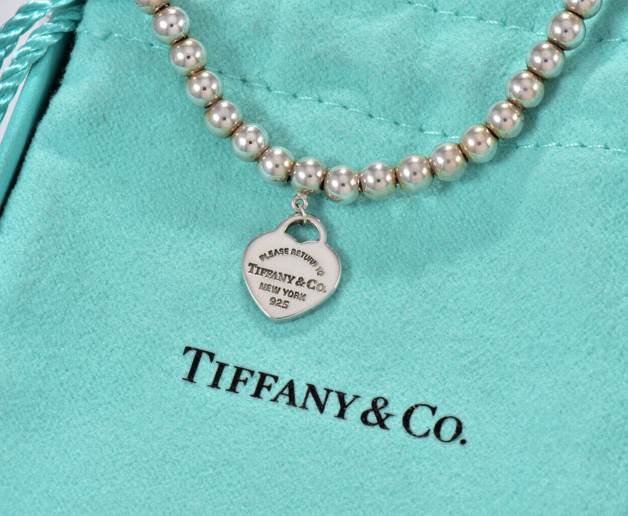 18" Please Return To Tiffany & Co Silver Blue Enamel Heart Pendant Bead Necklace