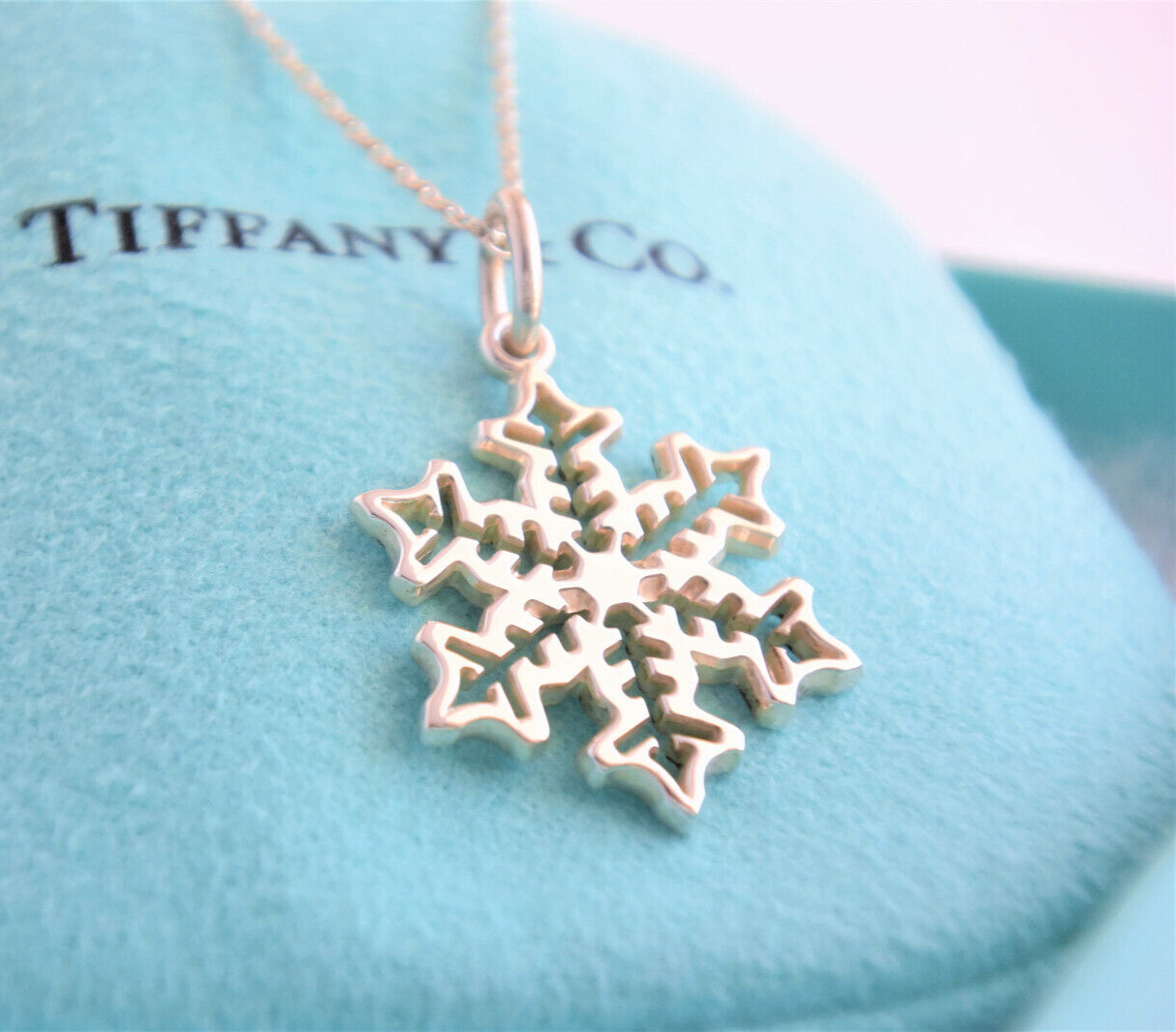 Tiffany & Co Sterling Silver Snowflake Pendant 16.25" Necklace in Box Pouch Rare