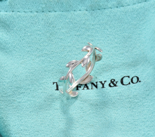 Size 7 Tiffany & Co Silver Paloma Picasso Olive Leaf Narrow Band Ring in Pouch