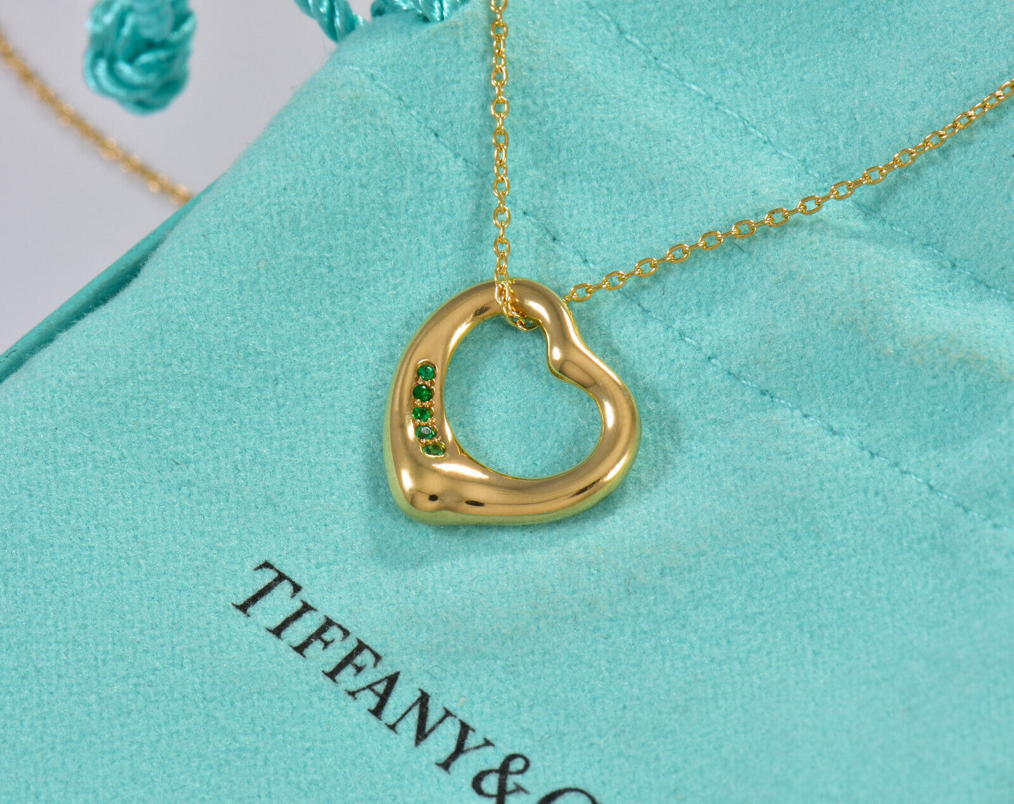 Tiffany & Co Emerald 18K Gold Elsa Peretti Open Heart Pendant 19.25" Necklace