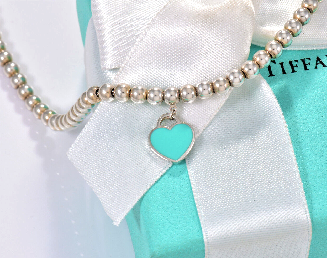 18" Please Return To Tiffany & Co Silver Blue Enamel Heart Pendant Bead Necklace