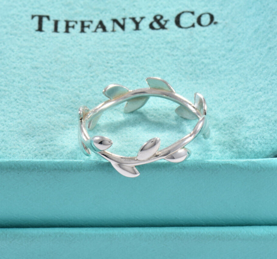 Size 7 Tiffany & Co Silver Paloma Picasso Olive Leaf Narrow Band Ring in Pouch