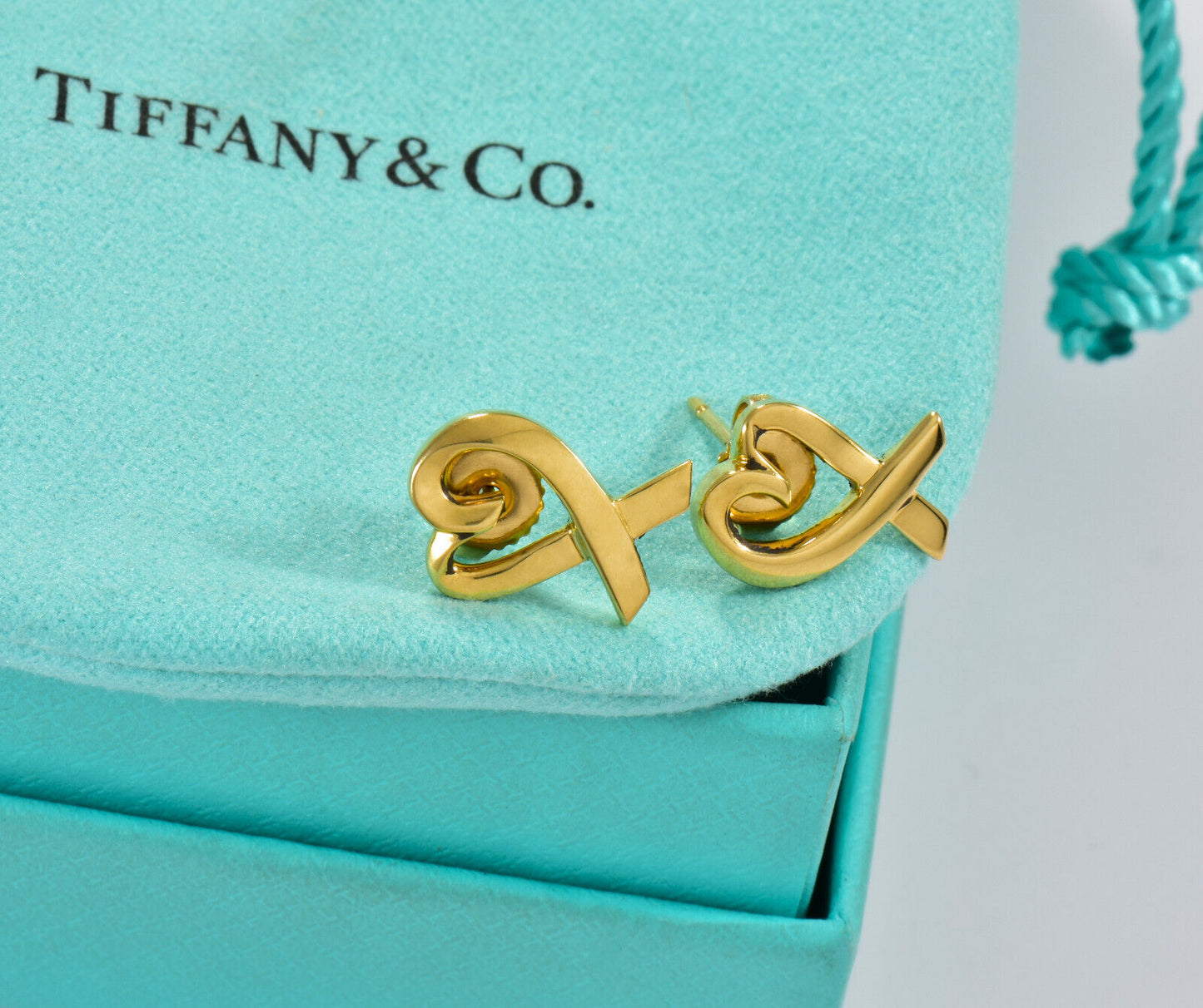 Tiffany & Co 18K Yellow Gold Paloma Picasso Loving Heart Stud Earrings in Box