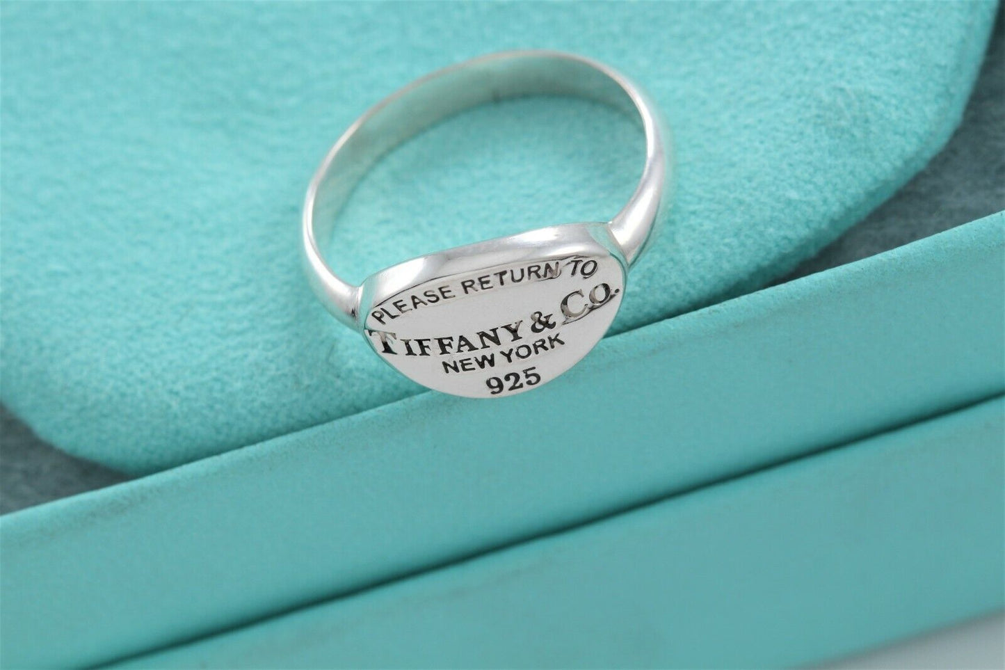 Size 8 Please Return To Tiffany & Co Silver Oval Signet Band Ring in Pouch Rare