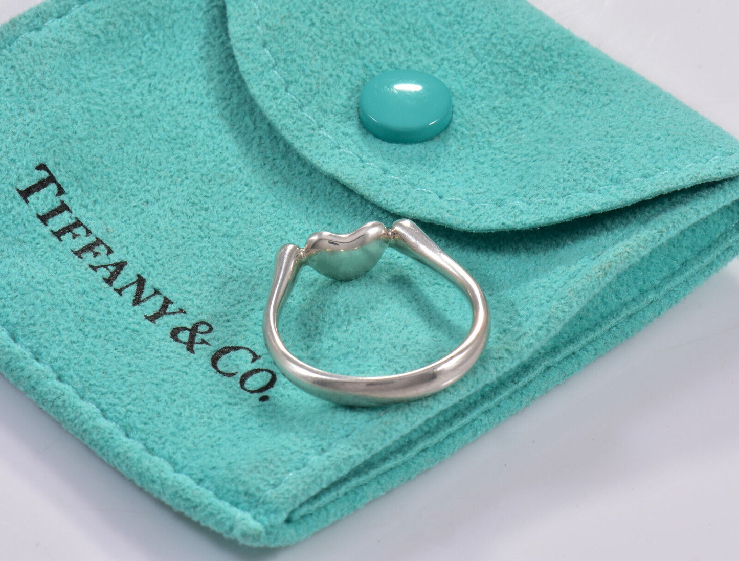 Tiffany & Co Sterling Silver Elsa Peretti Bean Ring Mini Size 7.5 & Pouch Lovely