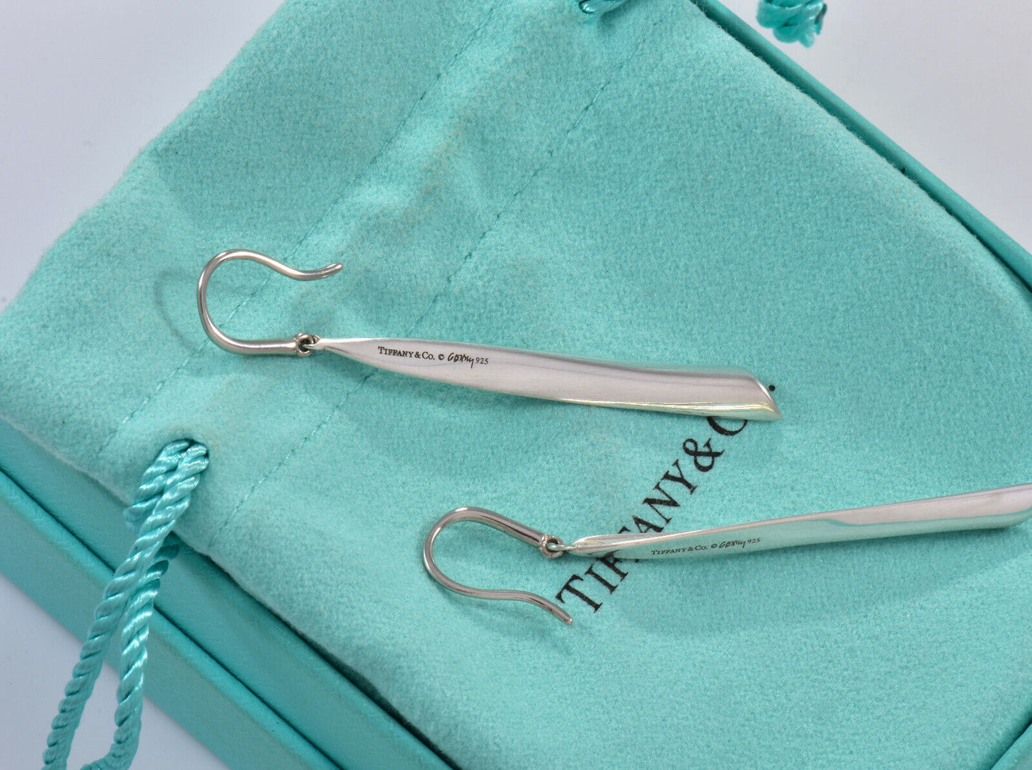 Tiffany & Co Silver Frank Gehry Flux Hook Drop Earrings in Box Pouch Rare Dangle