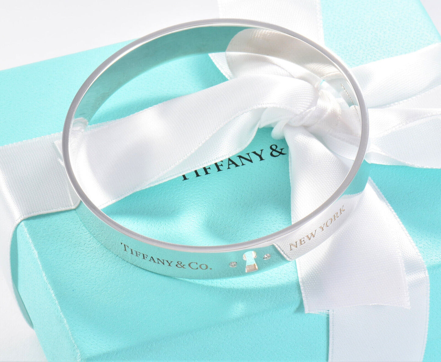 Tiffany & Co Diamond Silver Keyhole Lock Bangle Bracelet & Box Pouch Ribbon Rare