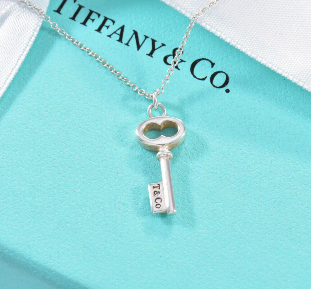 Tiffany & Co Silver Mini 20mm Oval Key Pendant 16.25" Chain Necklace in Pouch