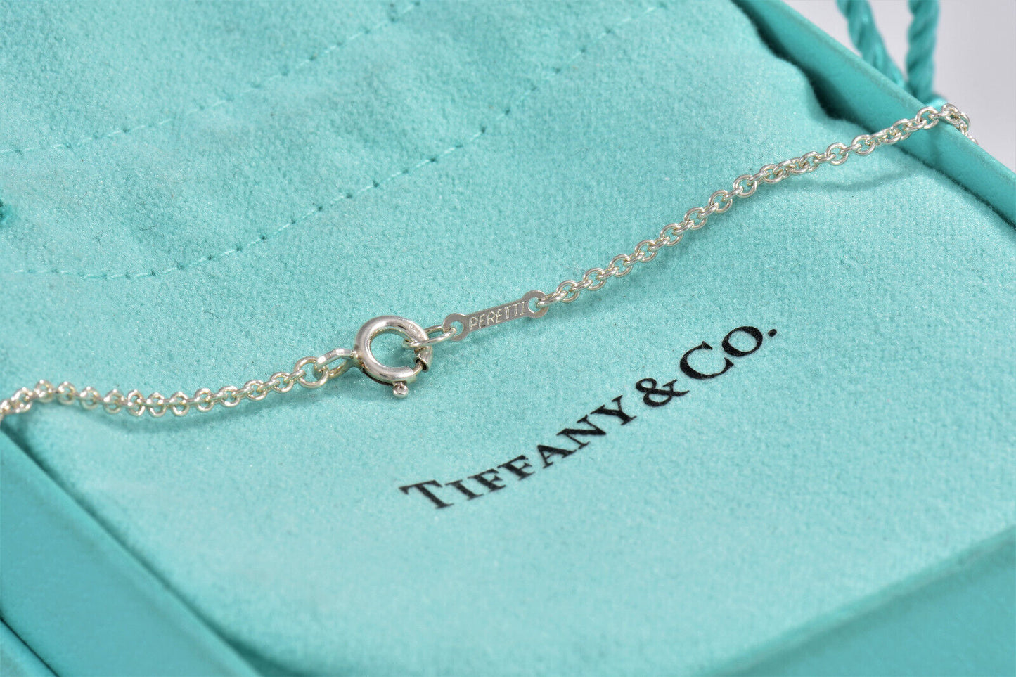 Tiffany & Co Silver Elsa Peretti 11mm Bean Pendant 16" Necklace in Pouch Lovely