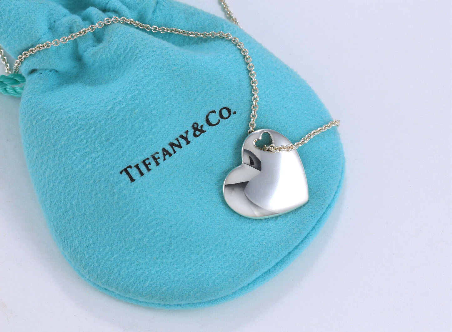 Tiffany & Co Silver Double Heart Cutout Pendant Necklace & Box Pouch Ribbon Puff