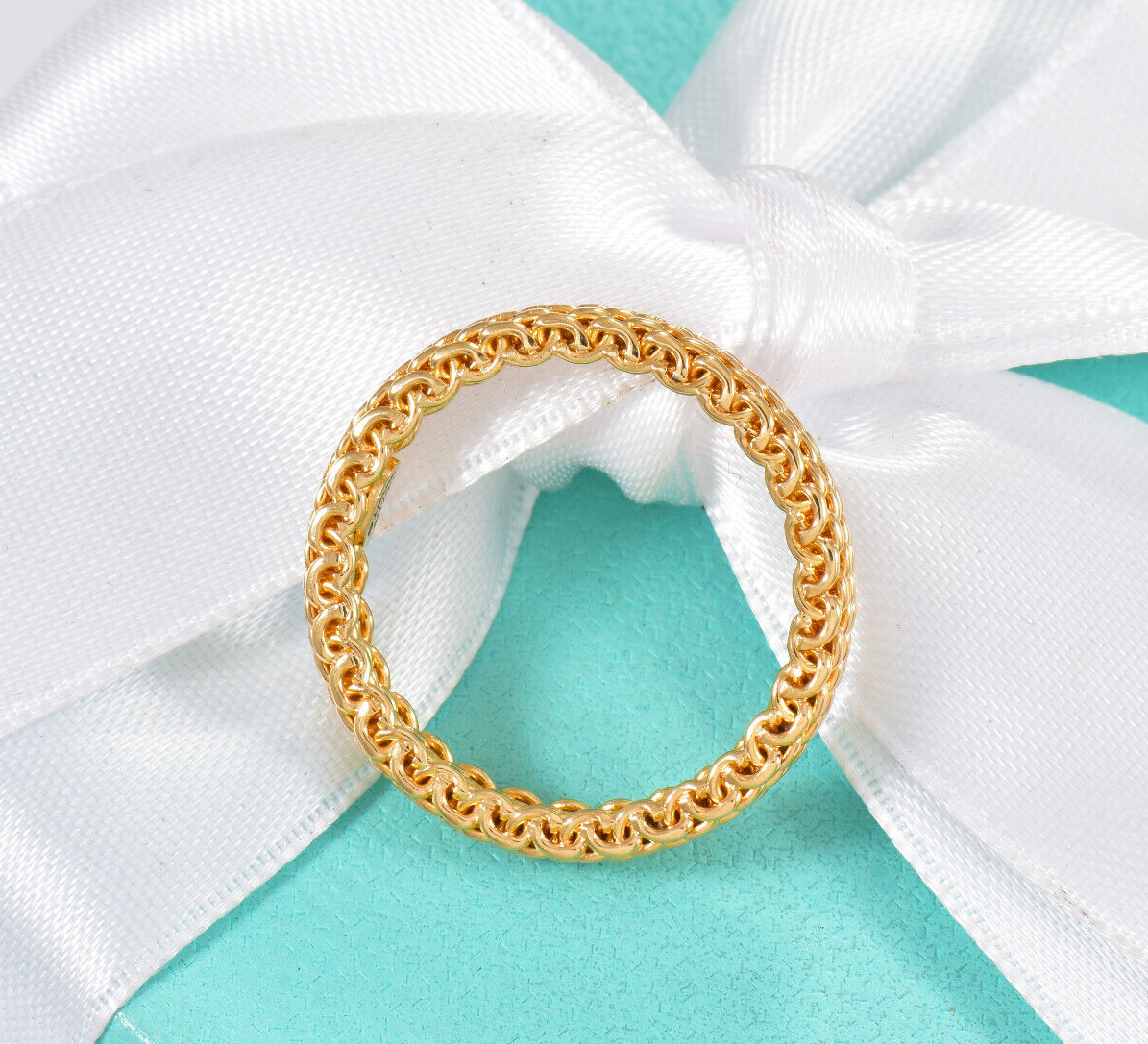 Size 9 Tiffany & Co Somerset 18K Yellow Gold 4mm Narrow Mesh Ring in Box Pouch