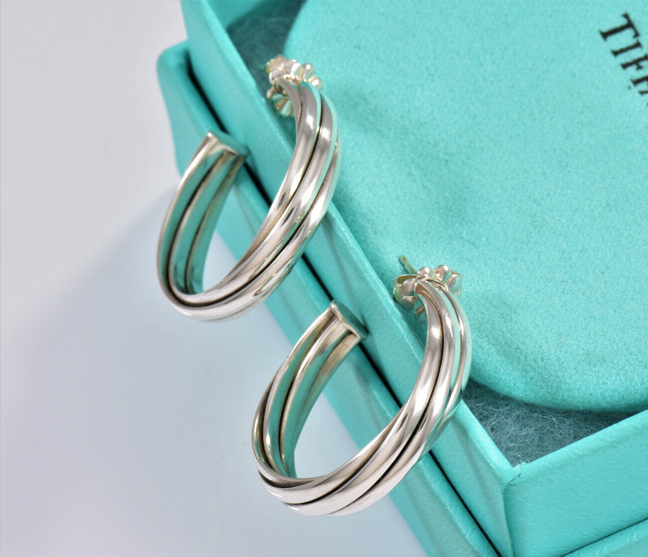 Tiffany & Co Silver Paloma Picasso 25mm Melody Hoop Earrings in Box Pouch Ribbon