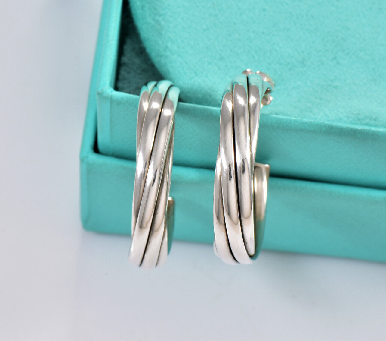 Tiffany & Co Silver Paloma Picasso 25mm Melody Hoop Earrings in Box Pouch Ribbon